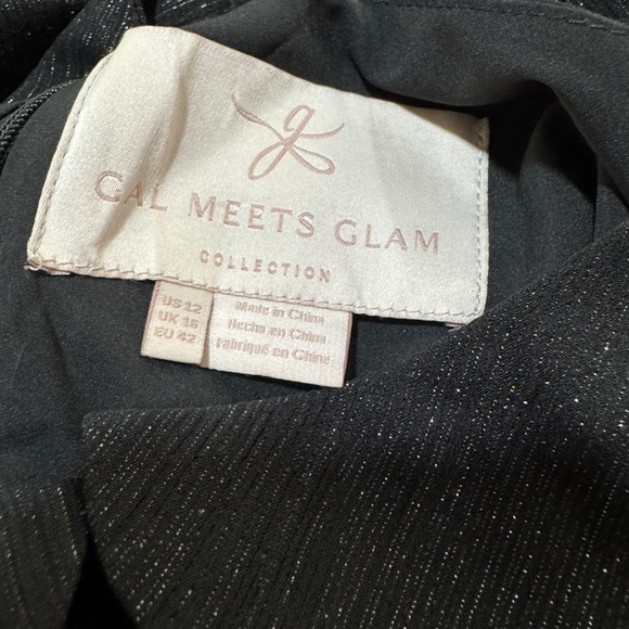 EUC Gal Meets Glam Jolene - Picture 9 of 12